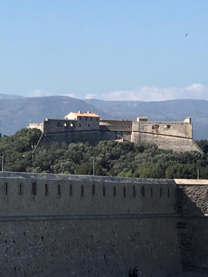 Vieil Antibes, Ravissant 2P Avec Petite Terrasse Apartment Bagian luar foto