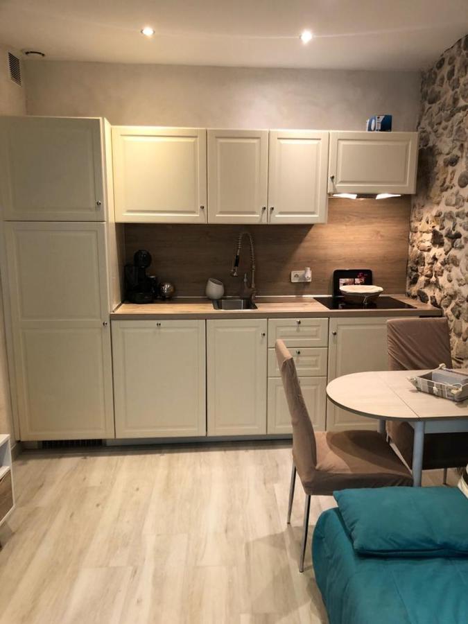 Vieil Antibes, Ravissant 2P Avec Petite Terrasse Apartment Bagian luar foto