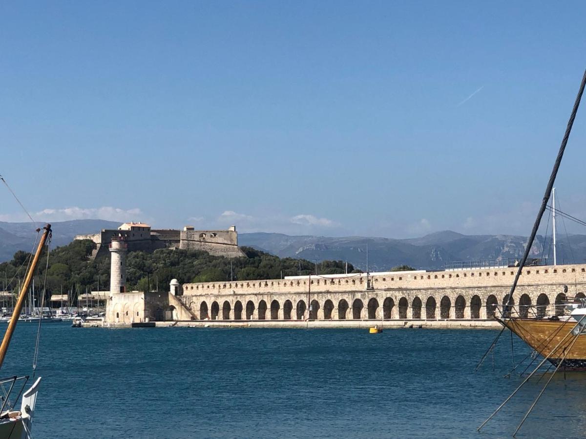 Vieil Antibes, Ravissant 2P Avec Petite Terrasse Apartment Bagian luar foto