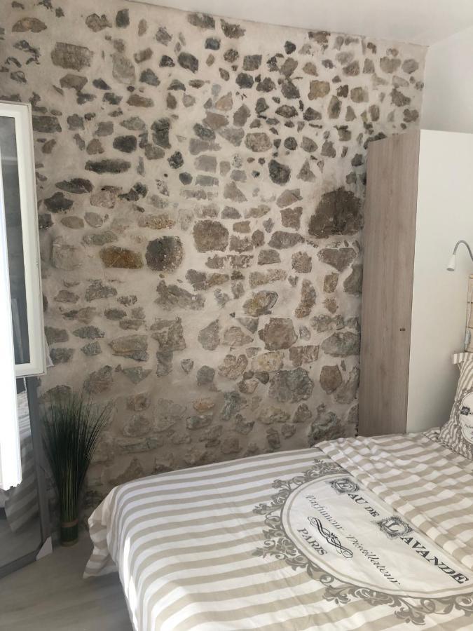Vieil Antibes, Ravissant 2P Avec Petite Terrasse Apartment Bagian luar foto